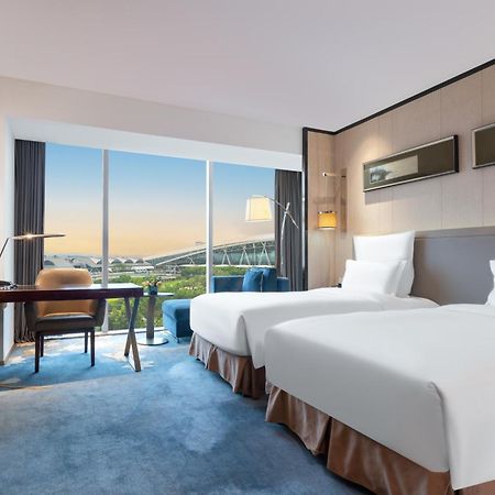 Pullman Guangzhou Baiyun Airport - Free Shuttle Bus & Official Registration Agency During Canton Fair Екстер'єр фото