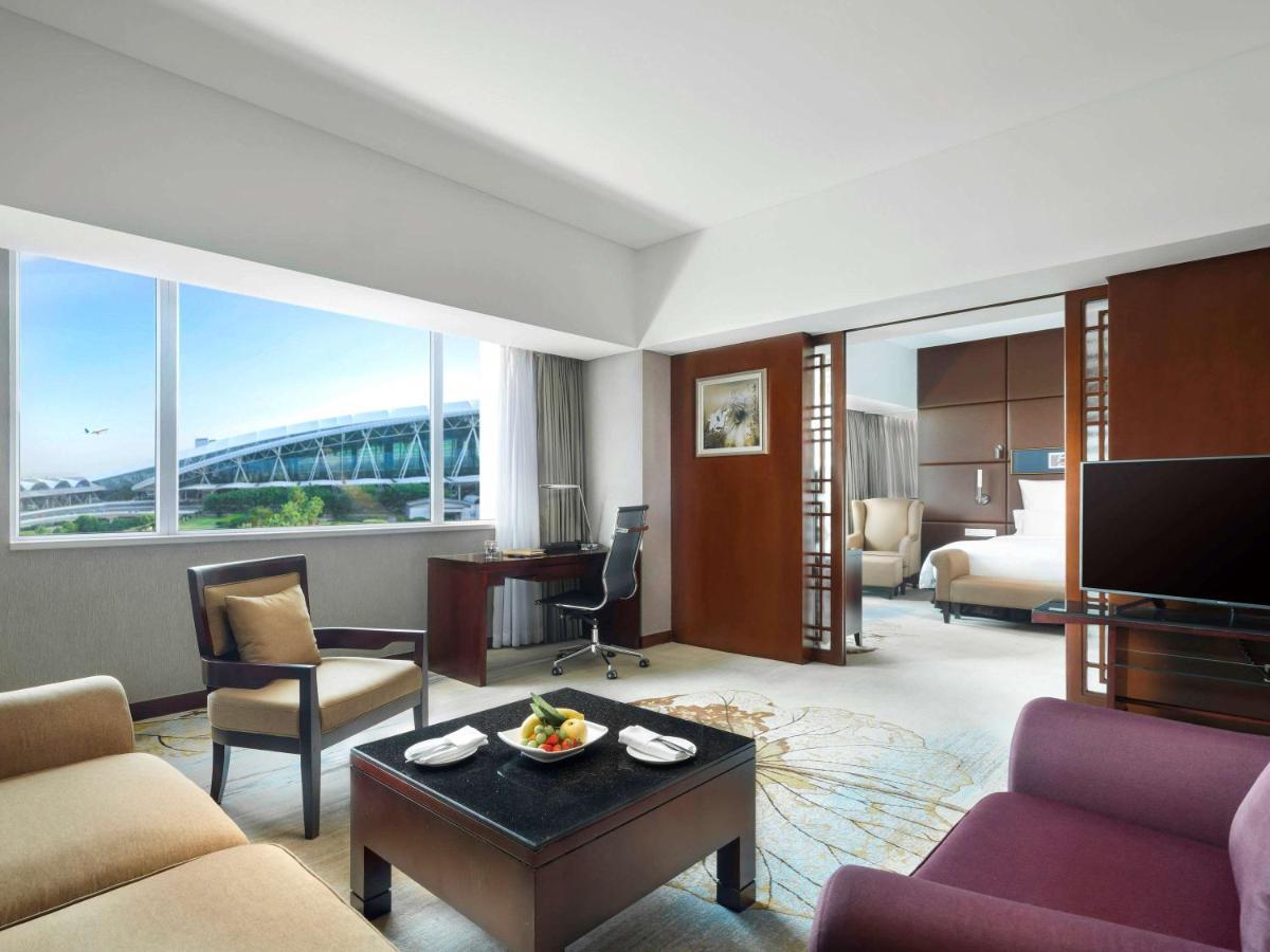 Pullman Guangzhou Baiyun Airport - Free Shuttle Bus & Official Registration Agency During Canton Fair Екстер'єр фото